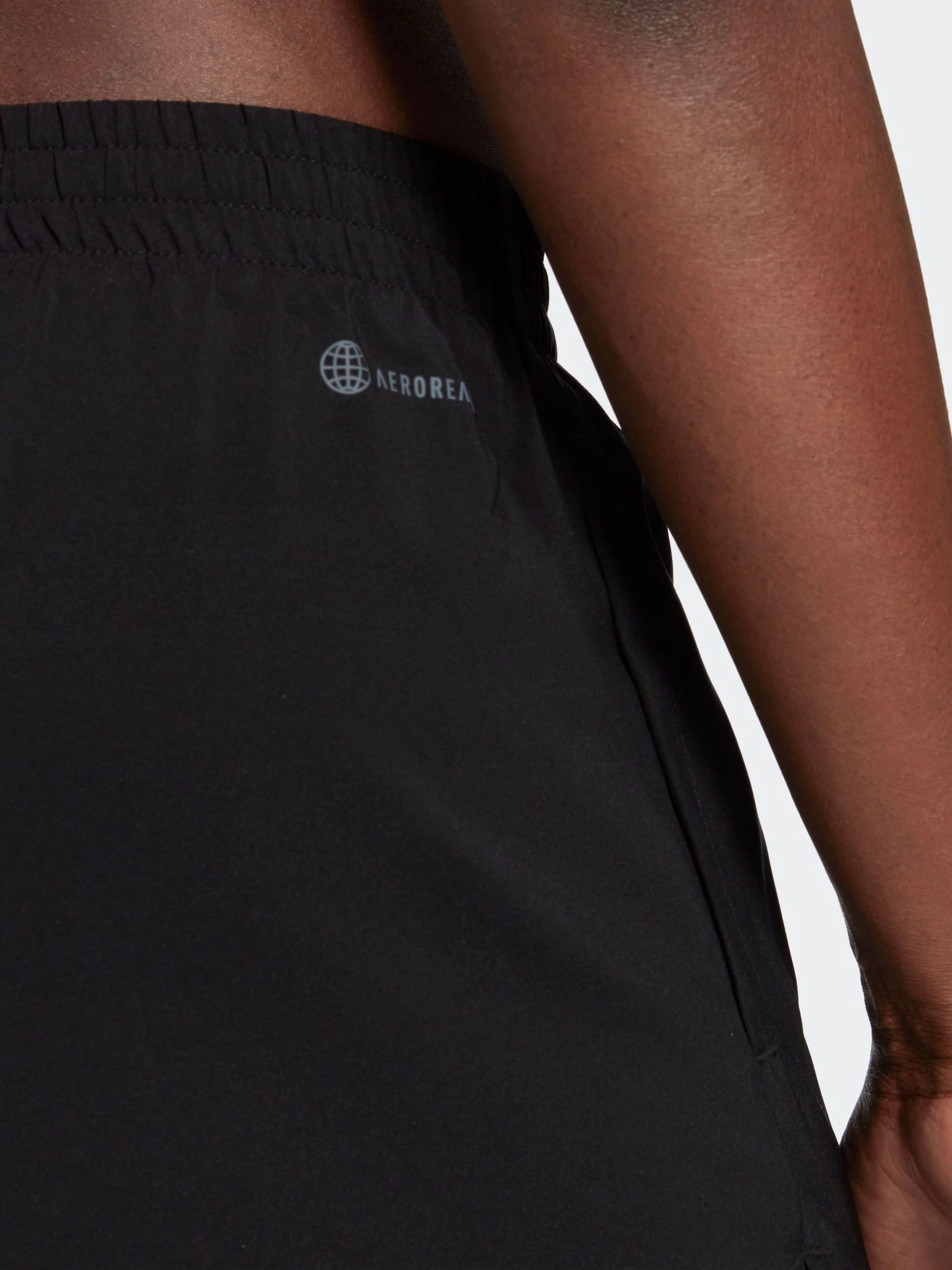 Zwart - adidas Minimal 2-In-1 Shorts