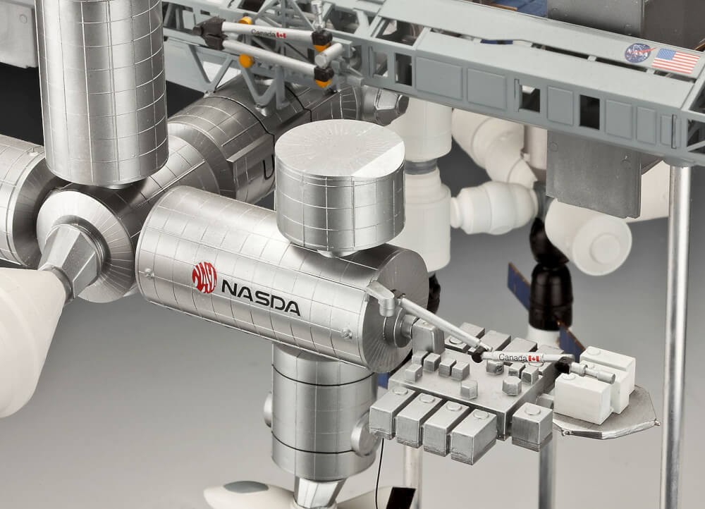 25th Anniversary ISS Platinum Edition, Revell Modellbausatz