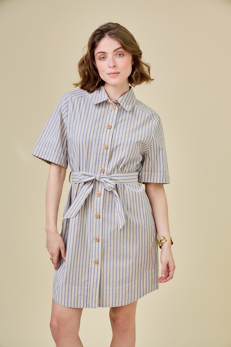 ATÉ BREVE<br>Vestido camisa listrado com mangas curtas