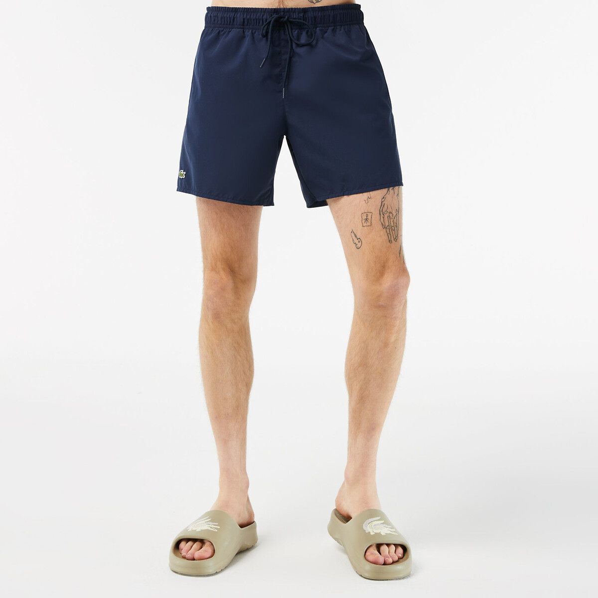 LACOSTE<br>Shorts de banho de comprimento médio