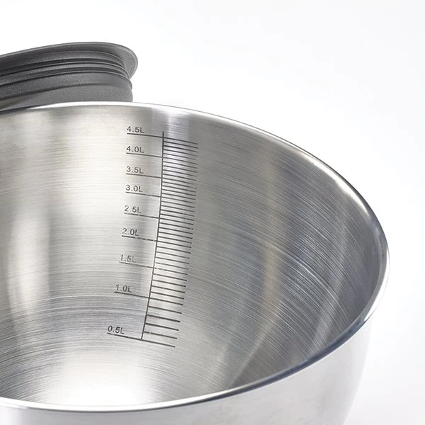 Set de 2 bols pâtissiers inox avec couvercle et base en silicone 20 et