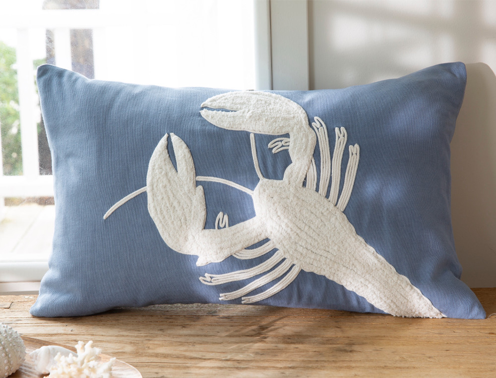 Coussin brodé-Chemin côtier