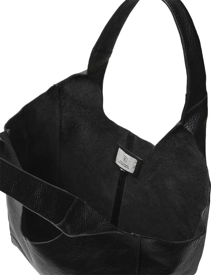 Saddler Linares Black