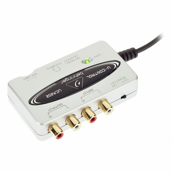 Behringer U-Control  UCA 202