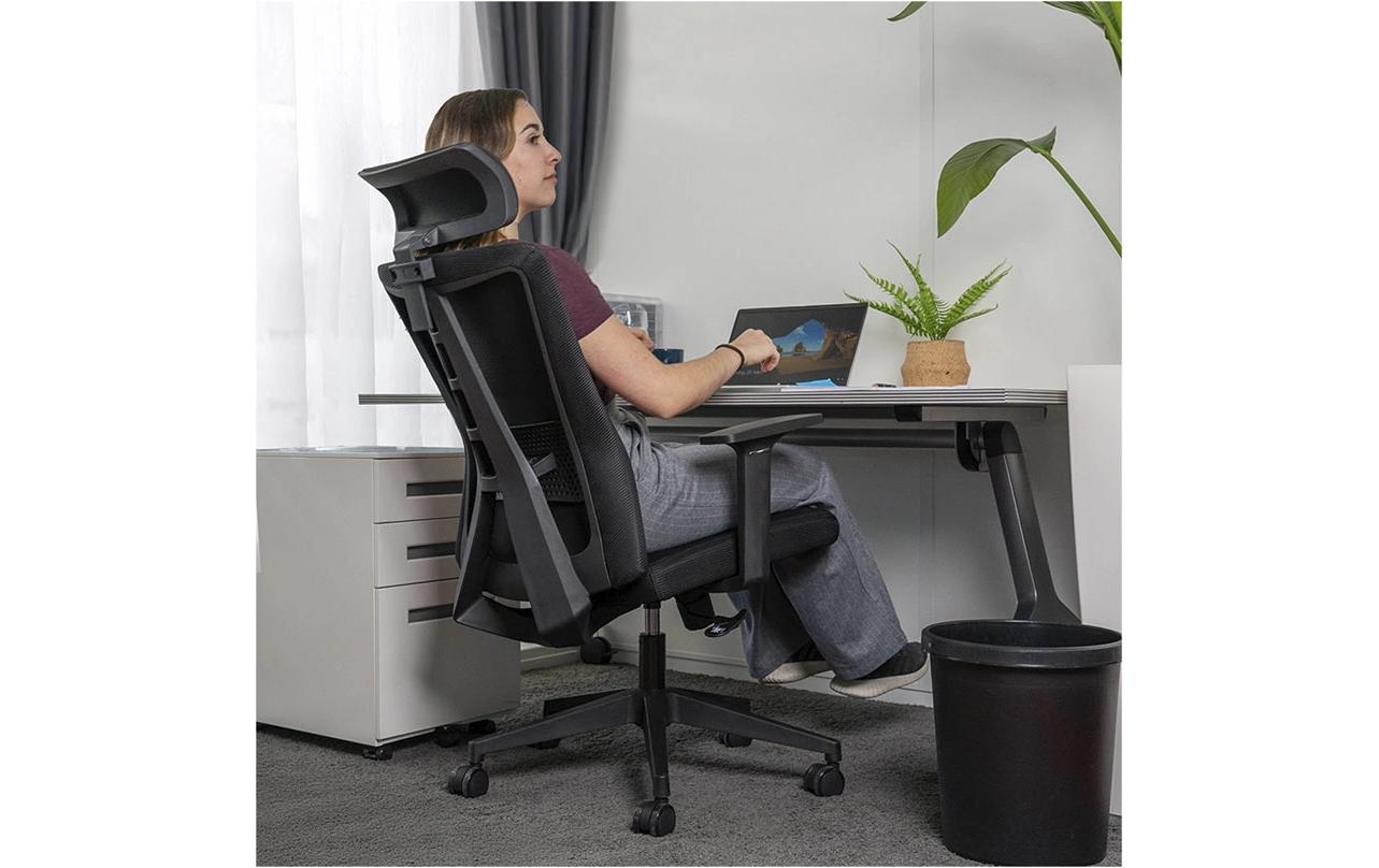 Bürostuhl ErgoFlex Schwarz<br>Drehbarer Stuhl mit Armlehnen und Kopfstütze