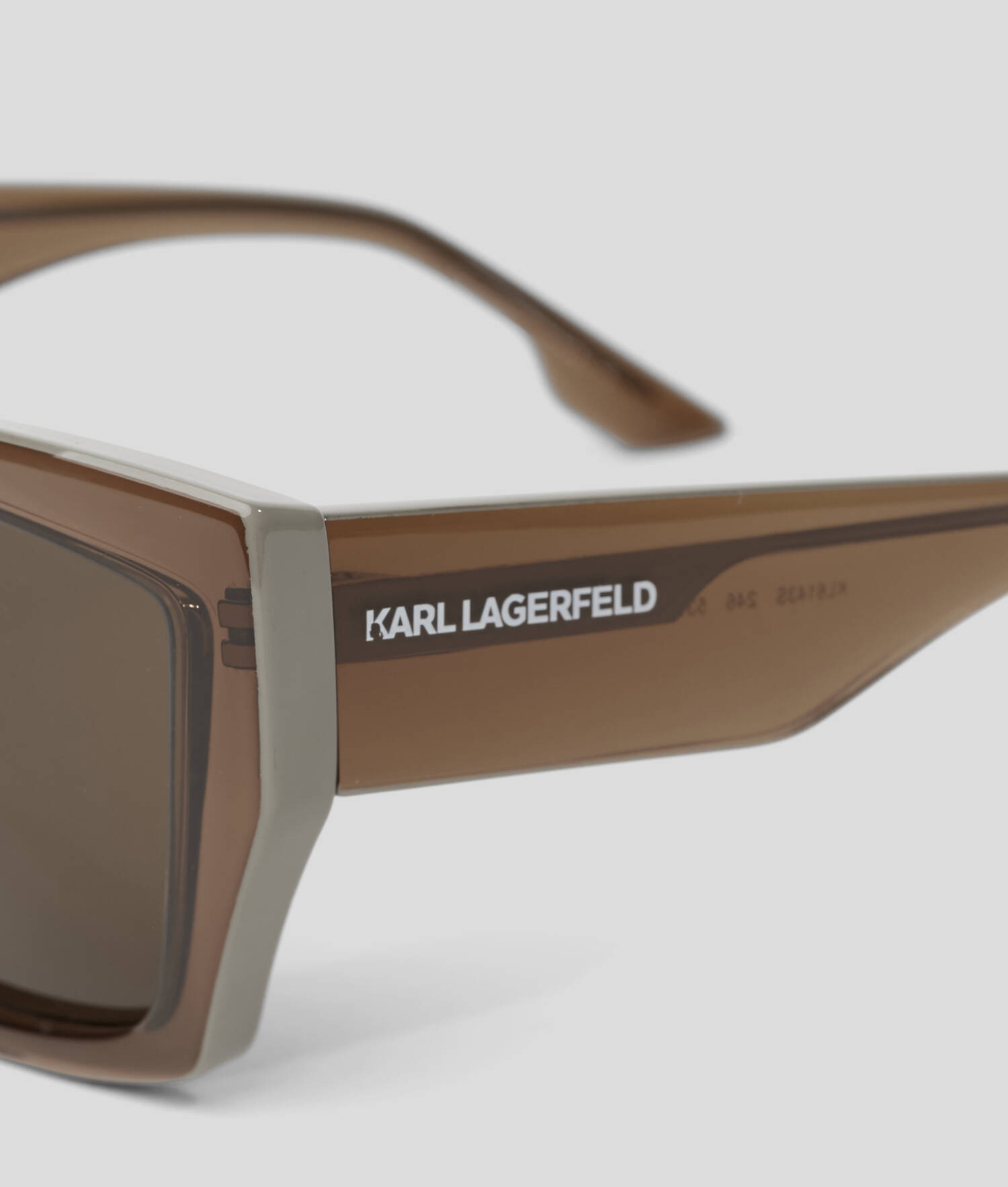 LUNETTES DE SOLEIL AVEC LOGO KARL