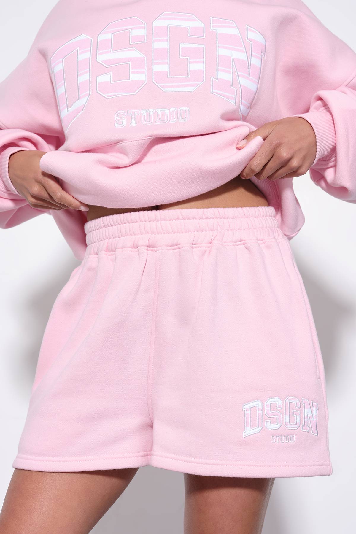 Short Molleton À Appliqué Rayé Dsgn Studio