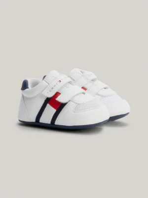 Sapatos com fecho de velcro