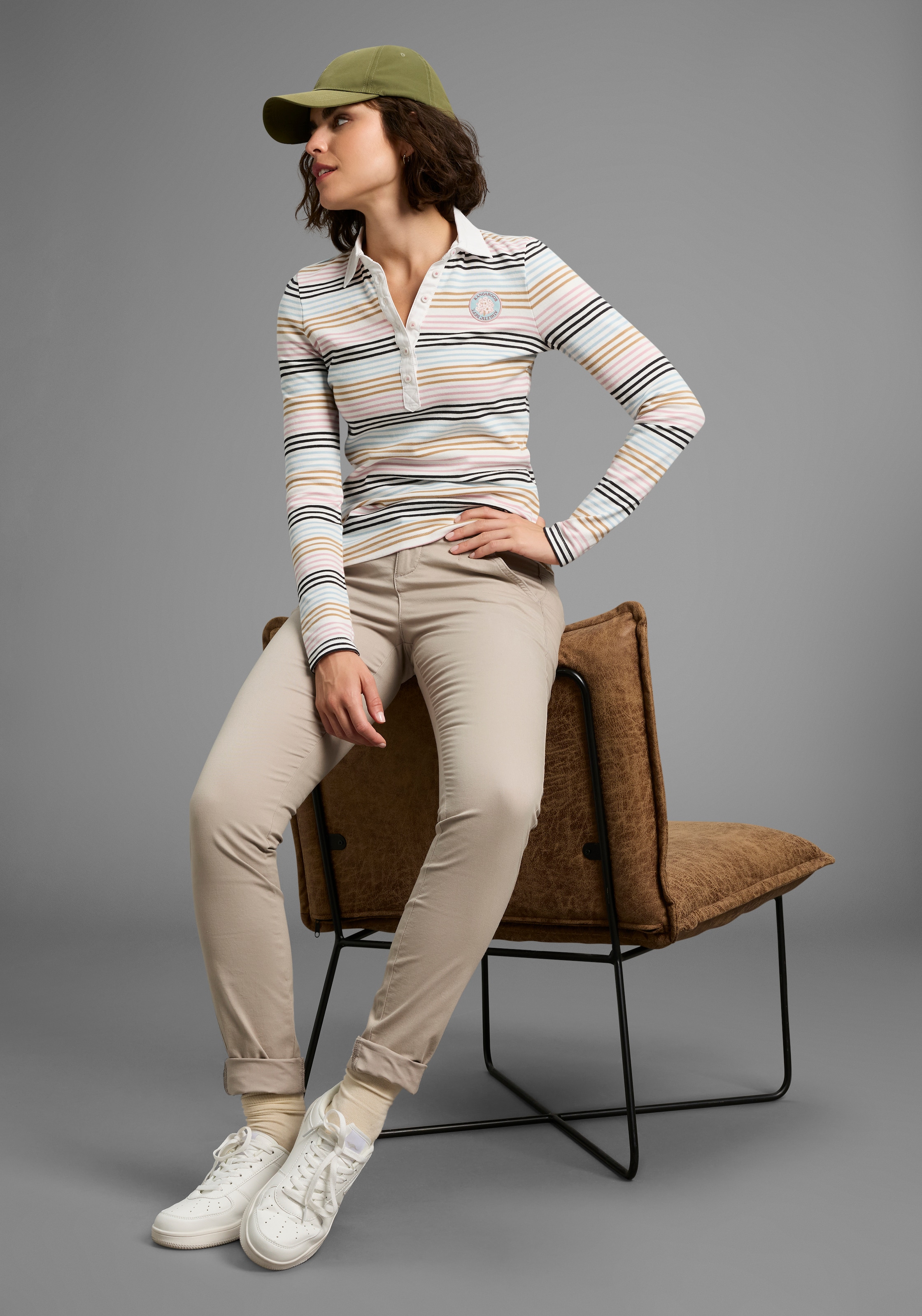 KangaROOS Poloshirt , in Pastelltönen mit langer Knopfleiste