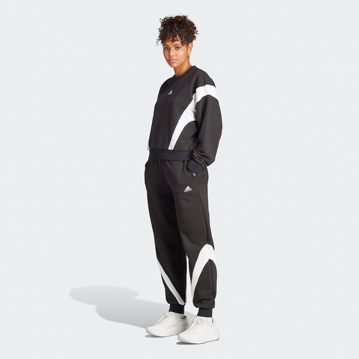 ROUPAS ESPORTIVAS ADIDAS<br>Conjunto de treino Laziday
