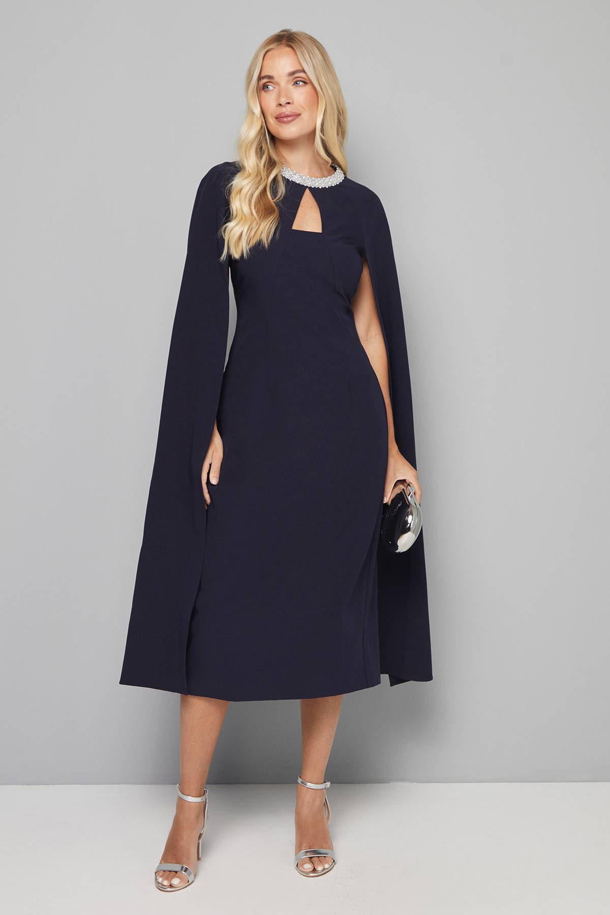 Wallis Robe Petite à Manches Cape avec Détails de Coutures Ornementées