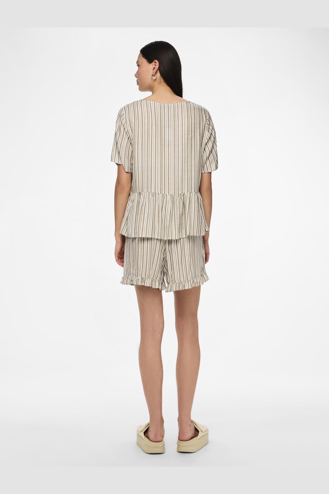 Pieces Pcalvina Ss Button Down Top 4472372 laurel oak cloud dancer