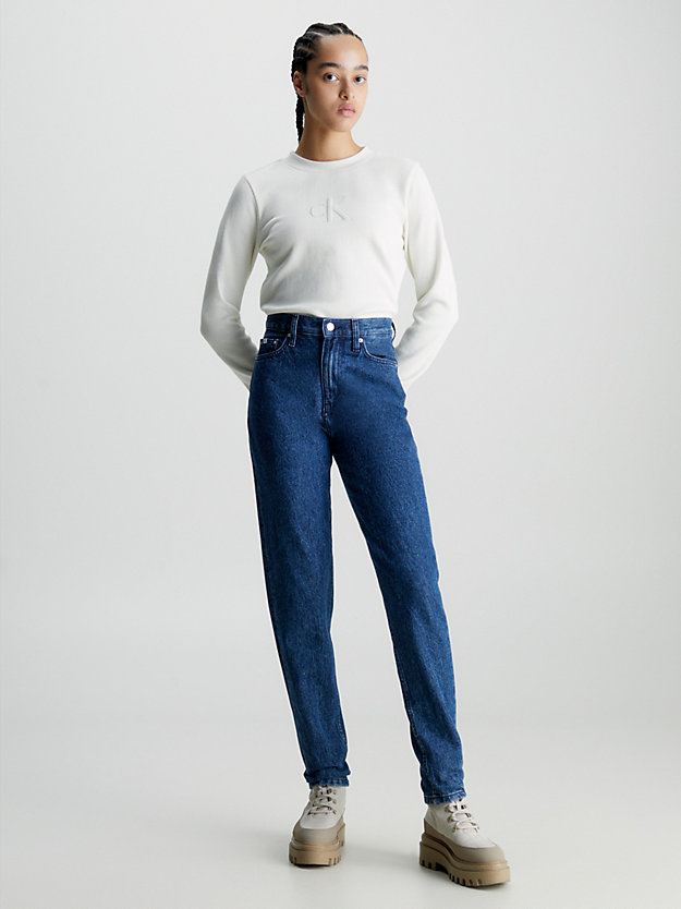 Calça jeans de mãe