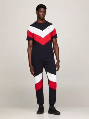 Camiseta esportiva de gola redonda com blocos de cores