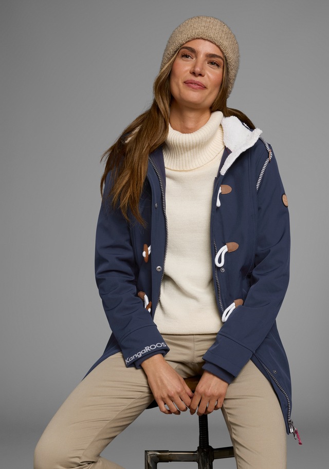 KangaROOS Softshelljacke mit Kapuze figurbetonte Passform,  normaler Schnitt,  mit abnehmbarer Kapuze