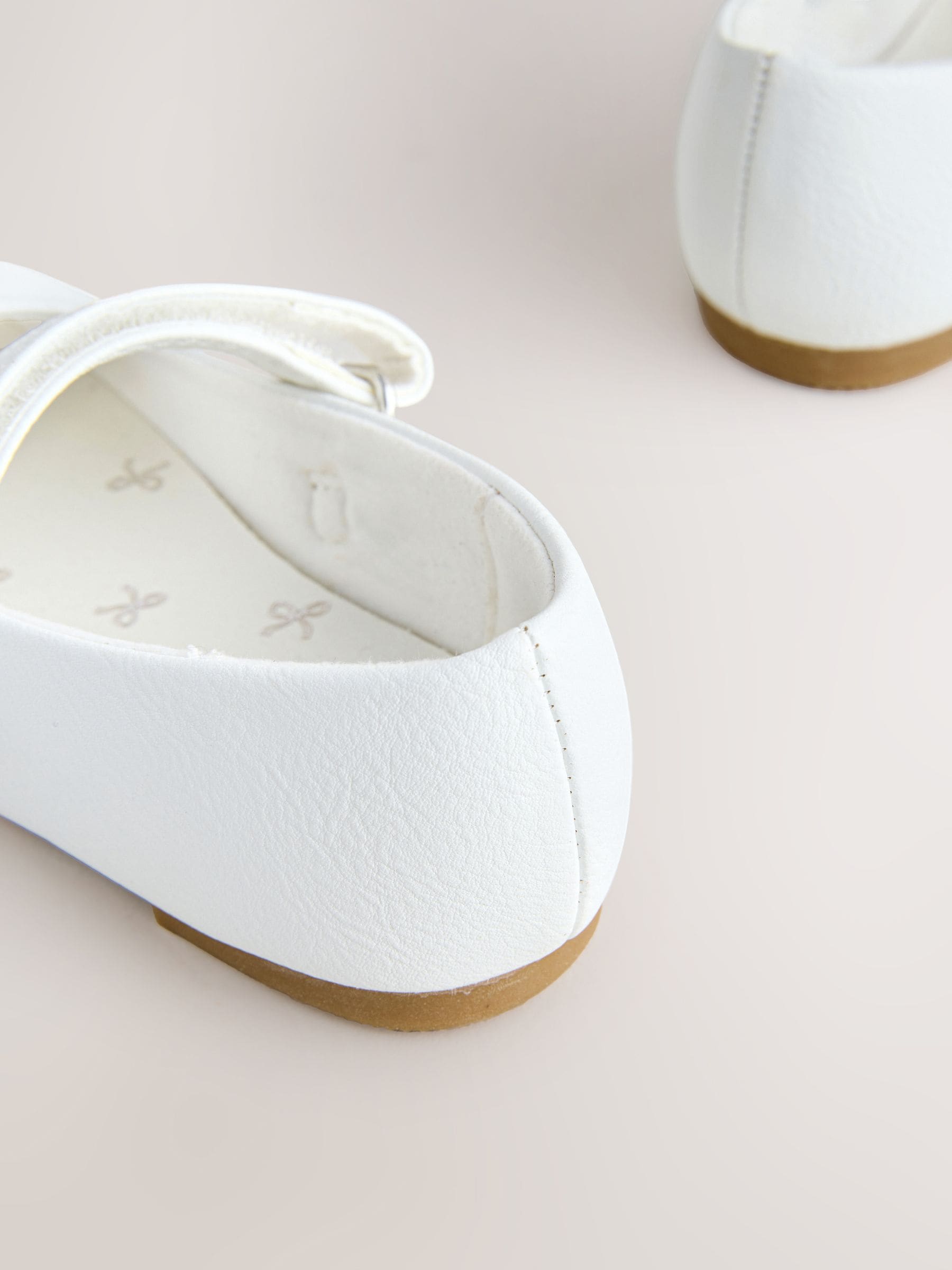 Wit - Mary Jane gelegenheidsschoenen met klittenbandsluiting