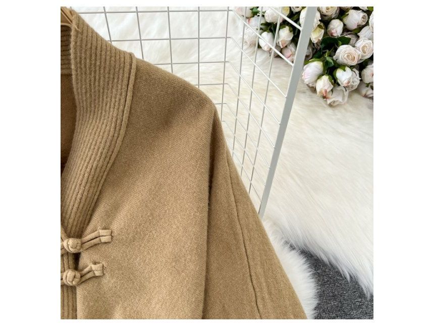 Yearnin - Set: Geribbelde tankjurk + gebreide cardigan met kikkerknoopjes