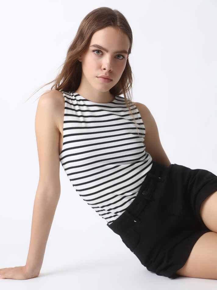 Body listrado - Preto/branco