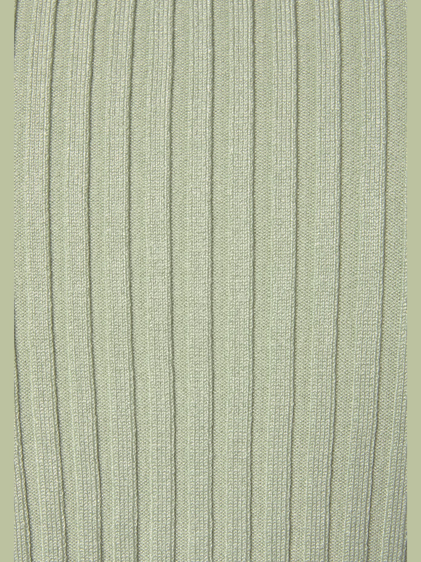 Pull à encolure en v pull affinant avec patte de boutonnage