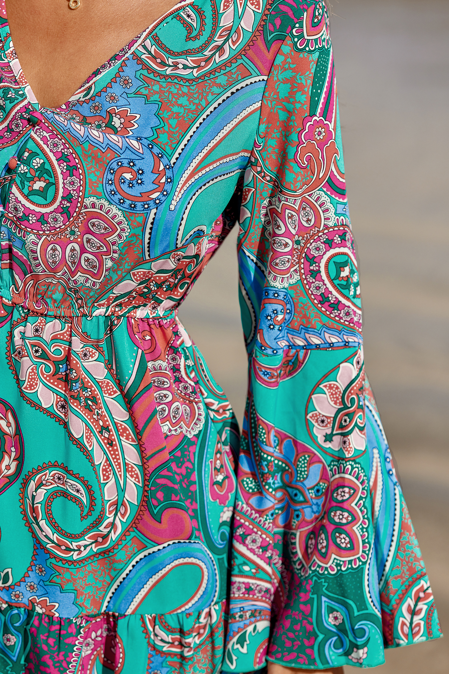 Robe midi à manches en cloche paisley