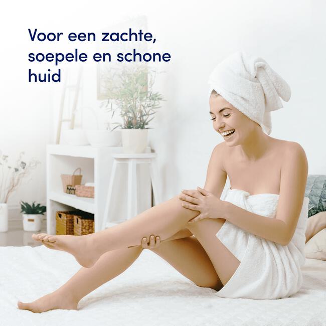 Dove Caring Bath Amandelmelk & Hibiscus Badcrème 450 ml