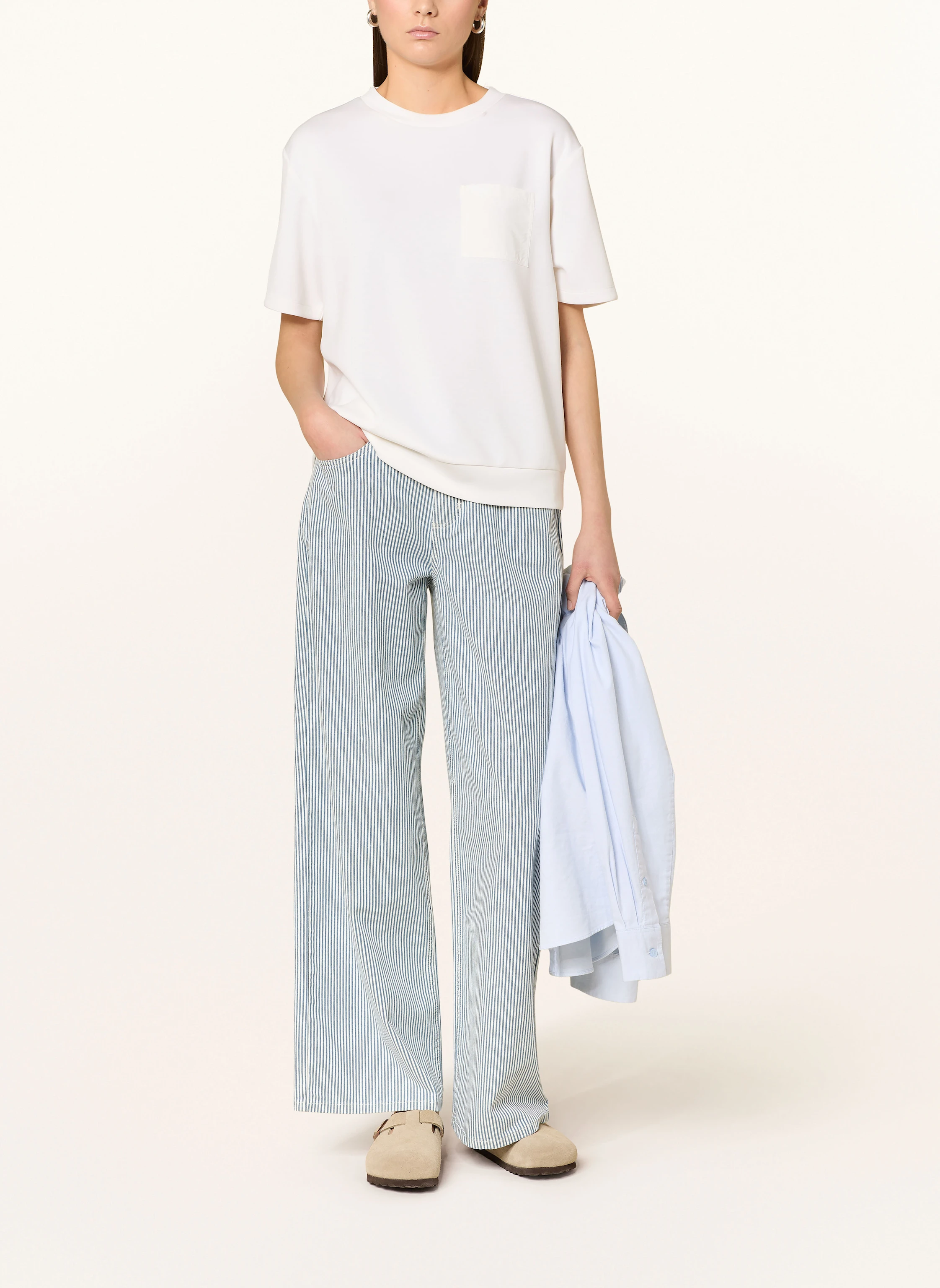 comma casual identity T-Shirt