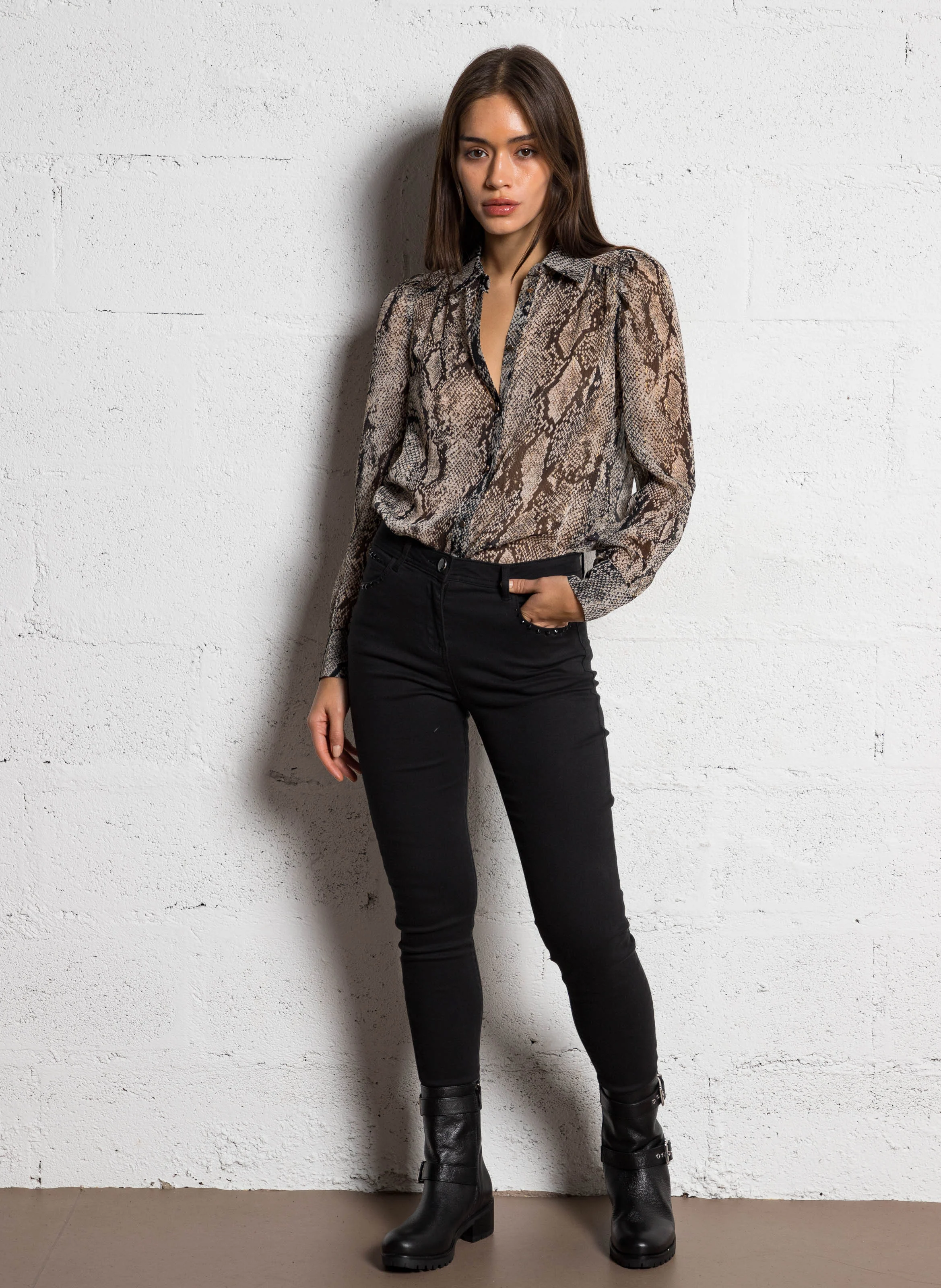 PRIVA - Jean skinny à détails strass | Noir