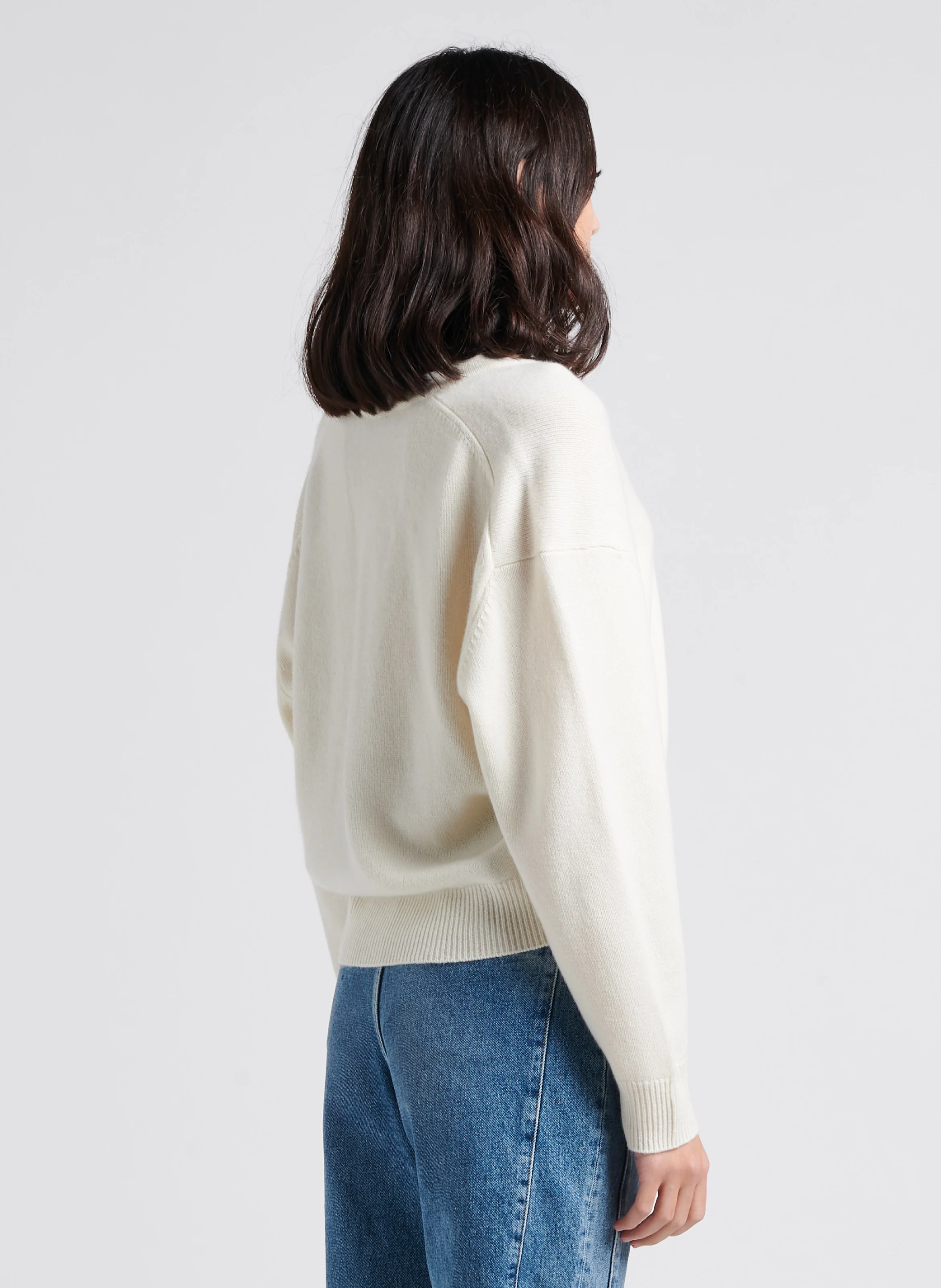 ICHAI - Gilet col V en cachemire| Beige