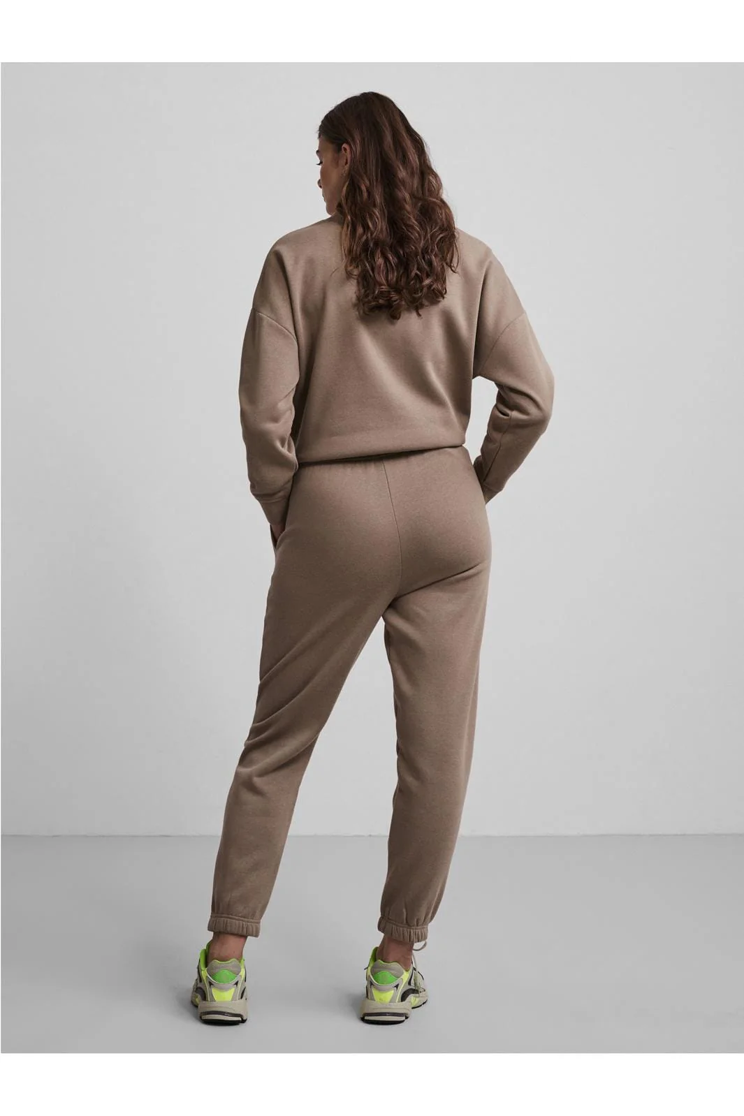 Pieces Pcchilli Sweat Pants 3666655 silver mink