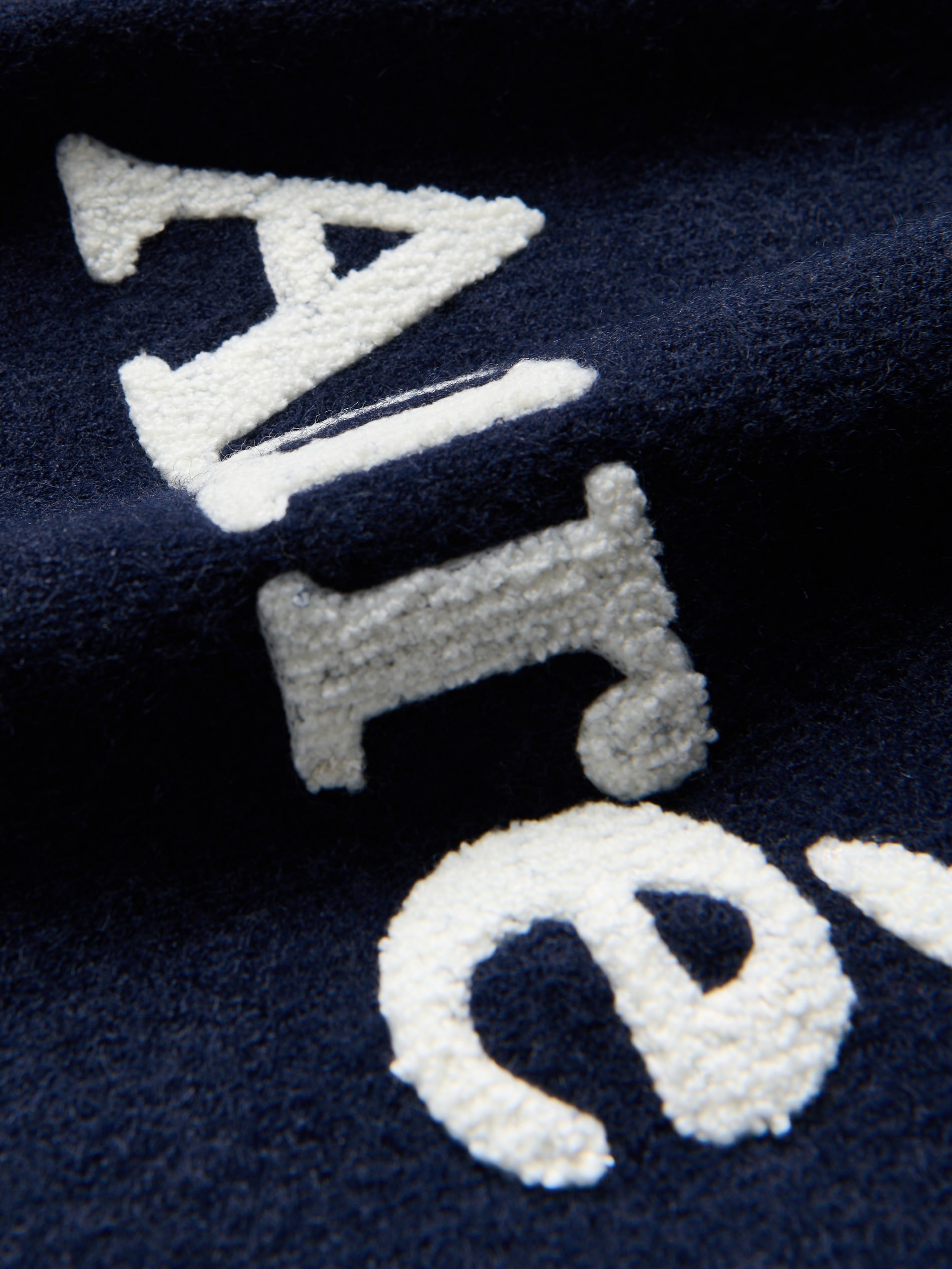 Pullover mit Rüsche