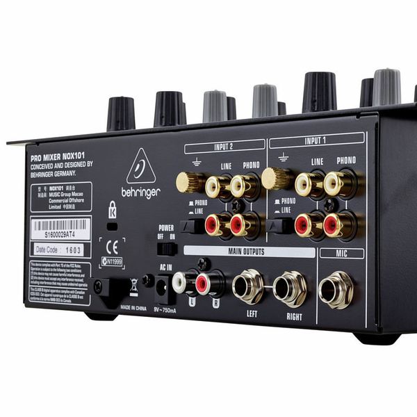 Behringer NOX101 DJ-Mixer