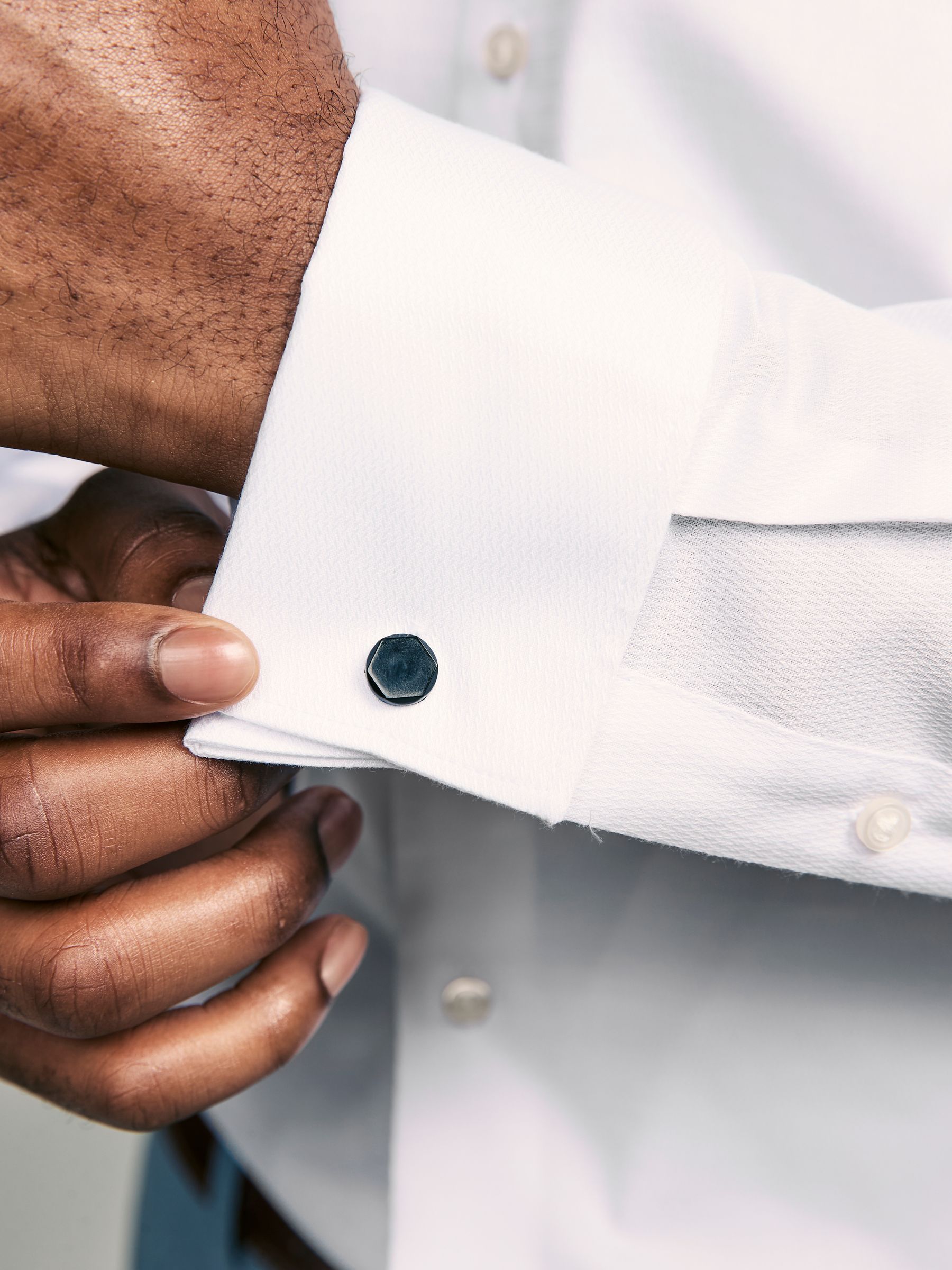 Wit - Slim Fit - Eenvoudig te strijken slim fit overhemd met textuur en dubbele manchetten