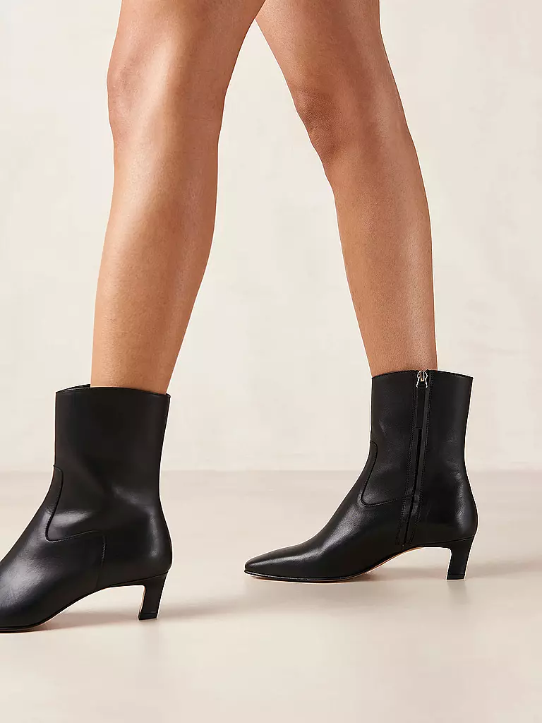 ALOHAS Stiefelette NASH schwarz