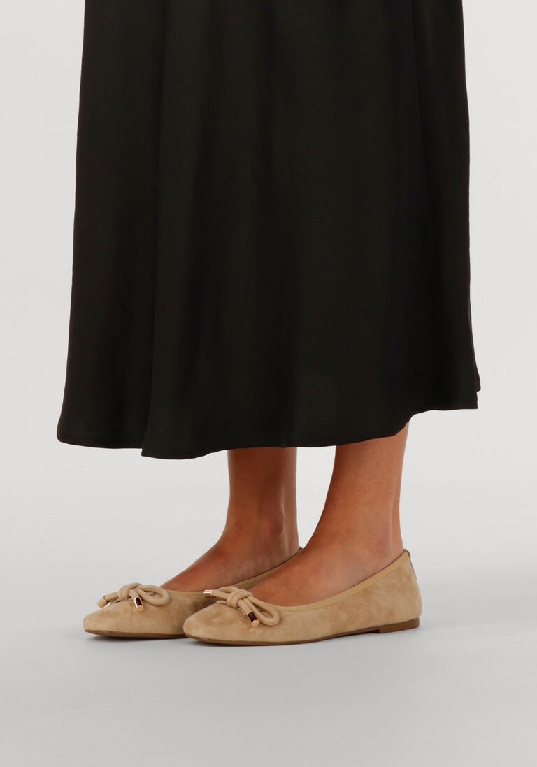beige stefano lauran ballerina's ss36100