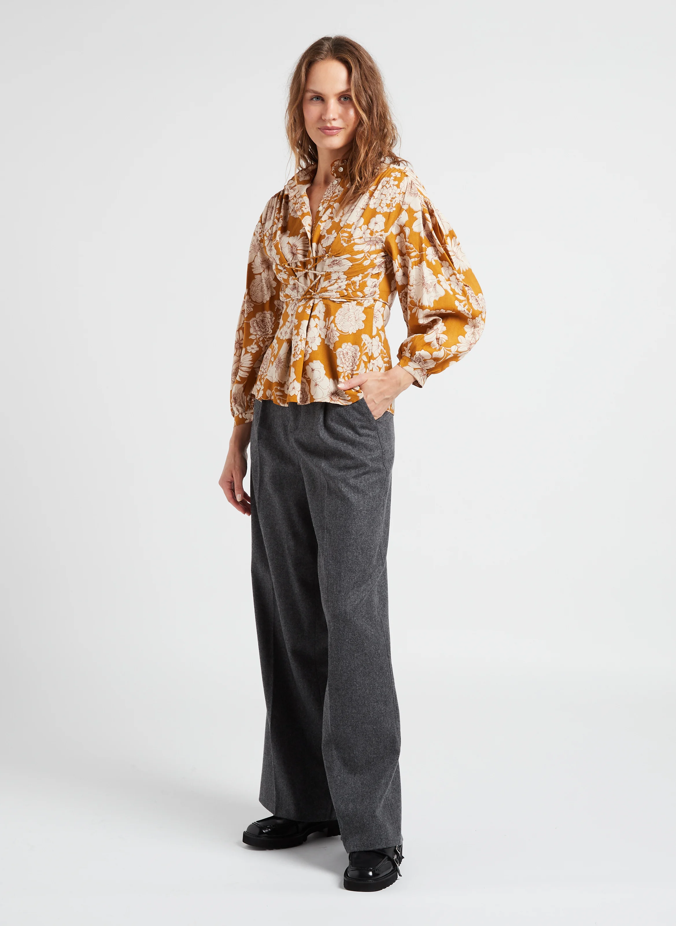 LEONIE - Blouse col rond à imprimé floral | Beige