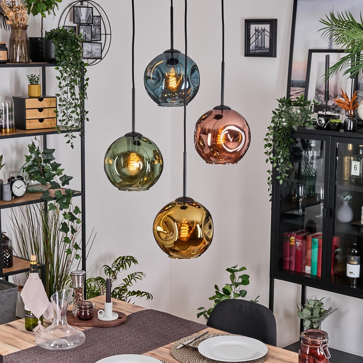 HOFSTEIN Hängeleuchte Ripoll, 4-flammige Hängelampe aus Metall/Glas in Schwarz/Blau/Grün/Gold/Kupfer, moderne Pendelleuchte im Retro/Vintage-Design (Schirme Ø 20 cm), E27, Esszimmer, Wohnzimmer, Küche