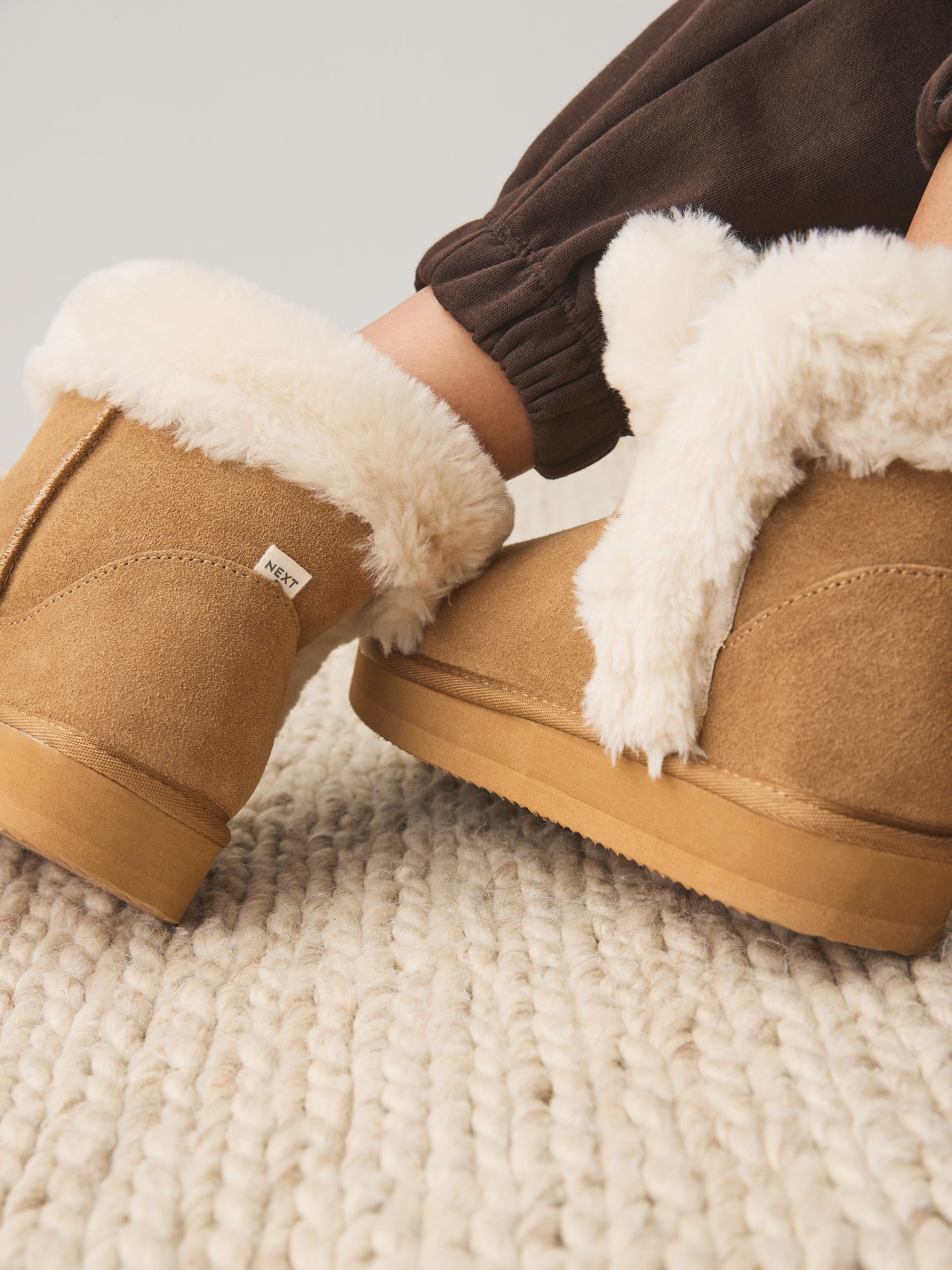 Lichtbruin - Suede Faux Fur Boot Slippers