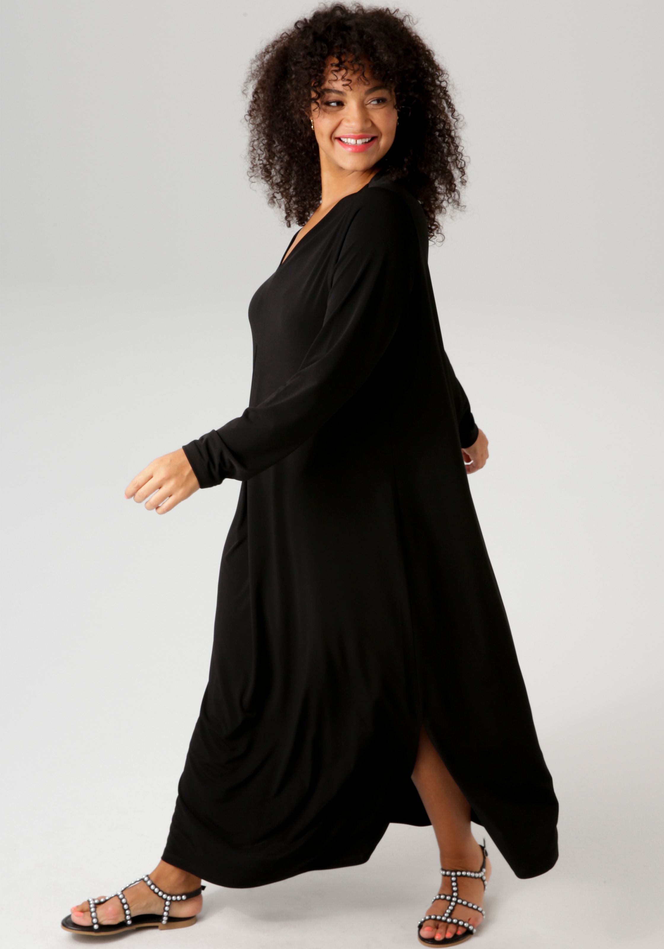 Aniston PLUS Maxikleid mit raffinieren Seitenschlitzen