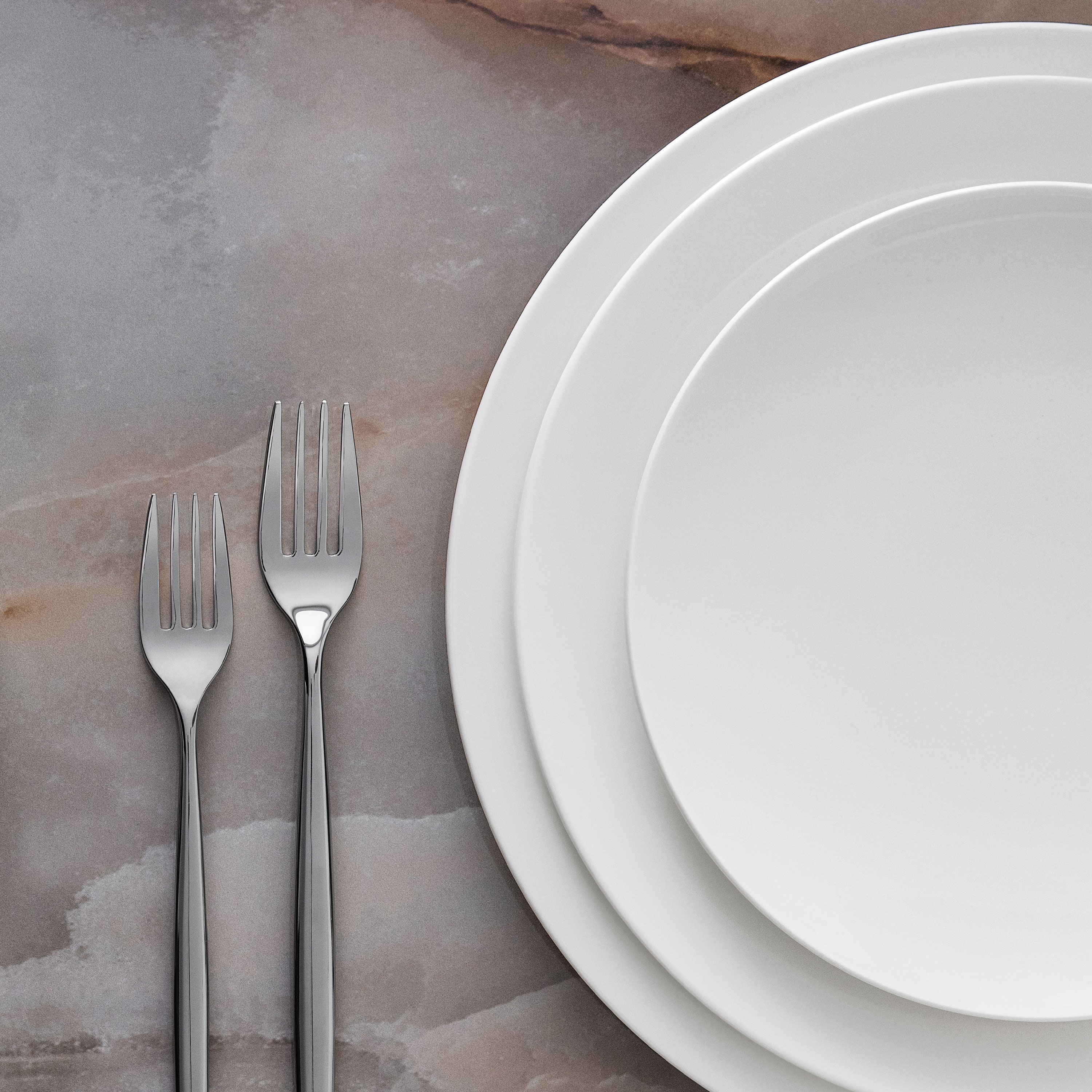 MetroChic Dinner plate White, 10.8'', Premium Bone Porcelain