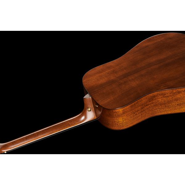 Martin Guitar D-18E Modern Deluxe