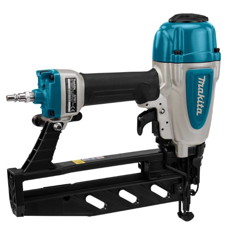 Makita AF601 8 bar Brad tacker (16 Ga) in koffer