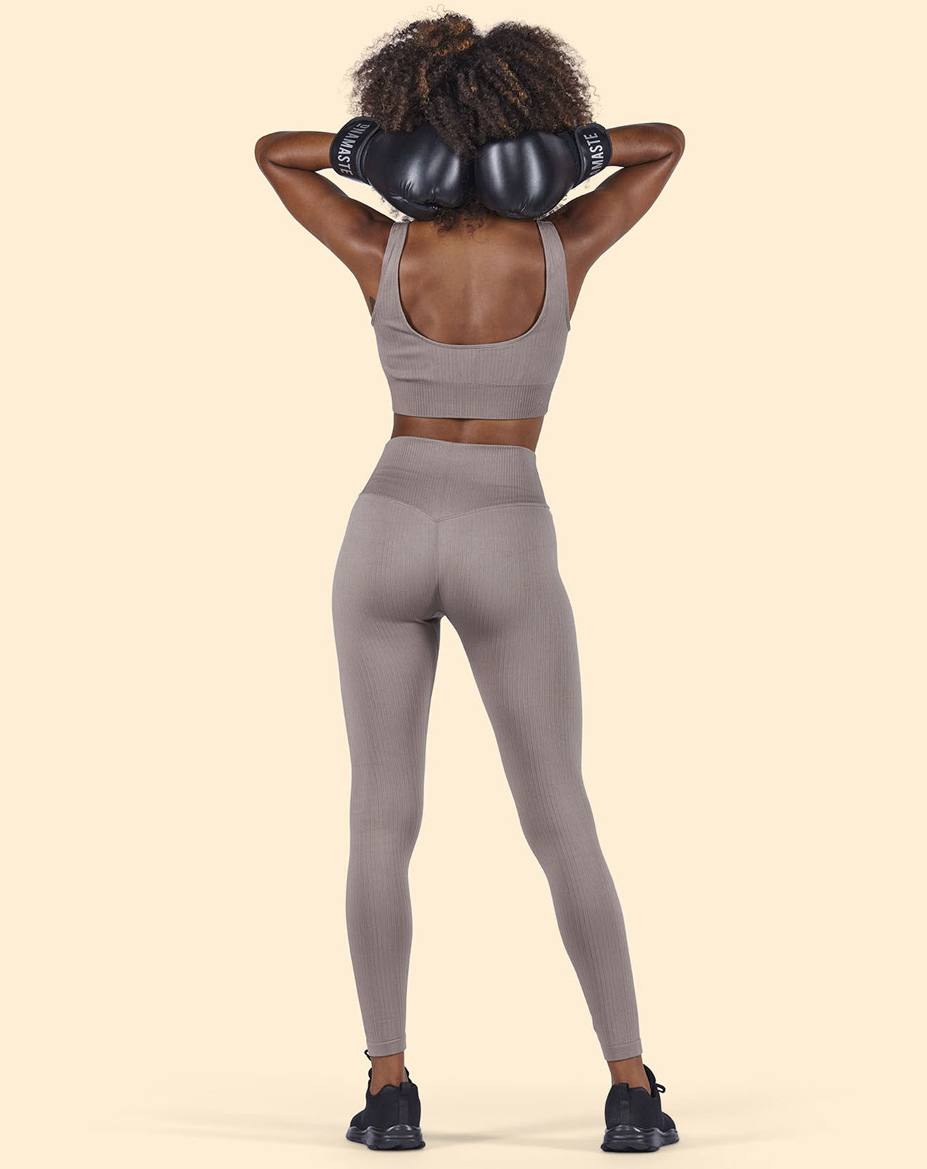 Onamaste Legging de sport marron glacé