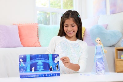 Disney Frozen Spin & Reveal Dukke Elsa