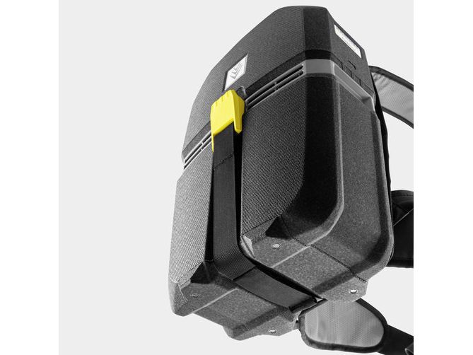 Kärcher Professional Akku-Trockensauger BVL 5/1 Bp, Solo Leistungsstarker und strapazierfähiger, kabelloser Rucksackstaubsauger für Reinigungsarbeiten auf engstem Raum