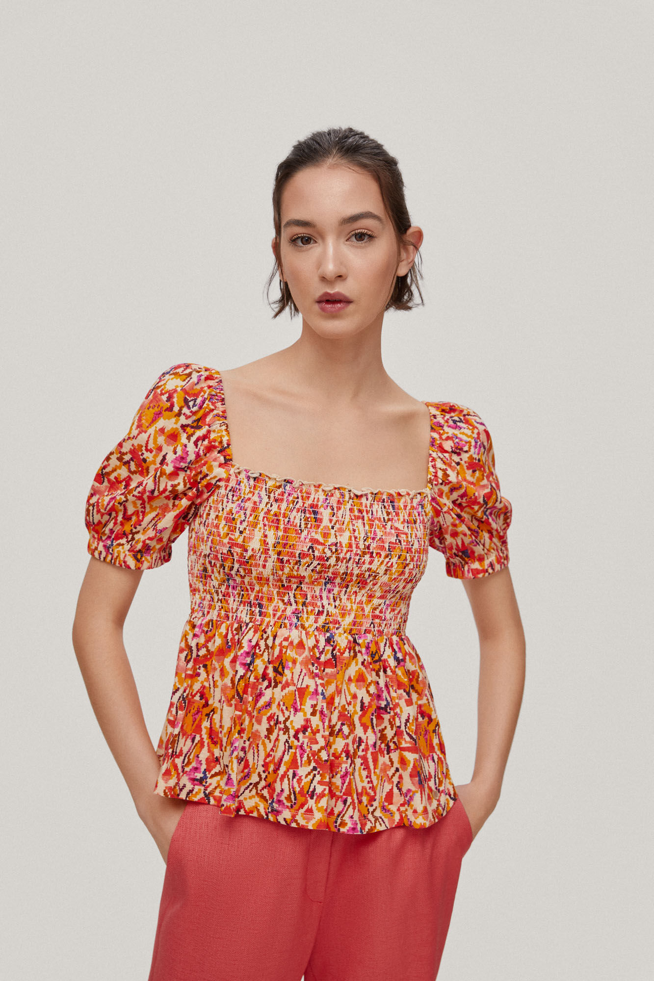 Camiseta de manga curta estampada - várias cores