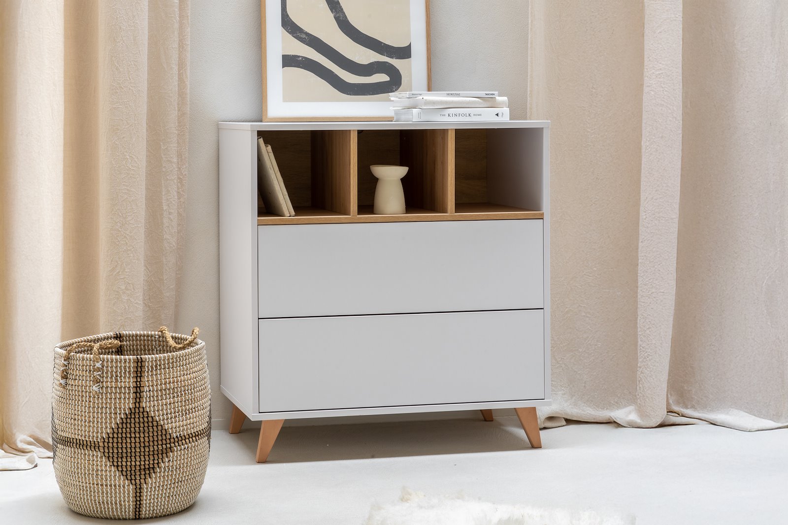 Loft Kommode Kommode i heltre bøk/melamin med skuffer og åpne hyller. Hvit/bøk. Kombiner med Loft stelletopp (selges separat)