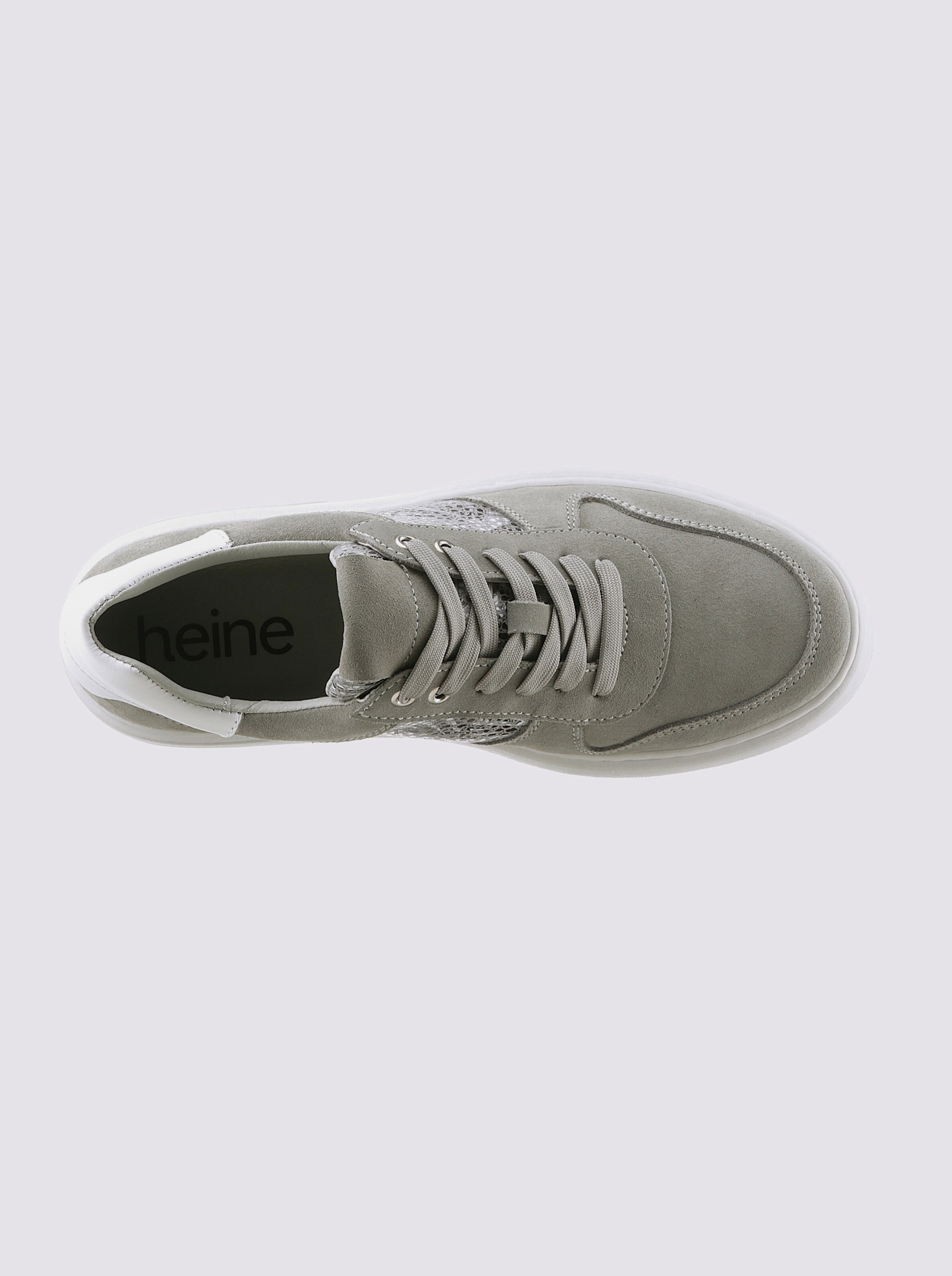 Sneaker