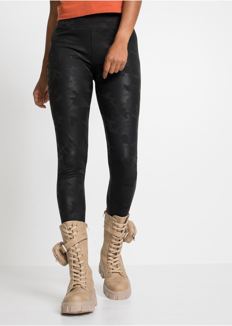 Legging brillant avec imprimé camouflage