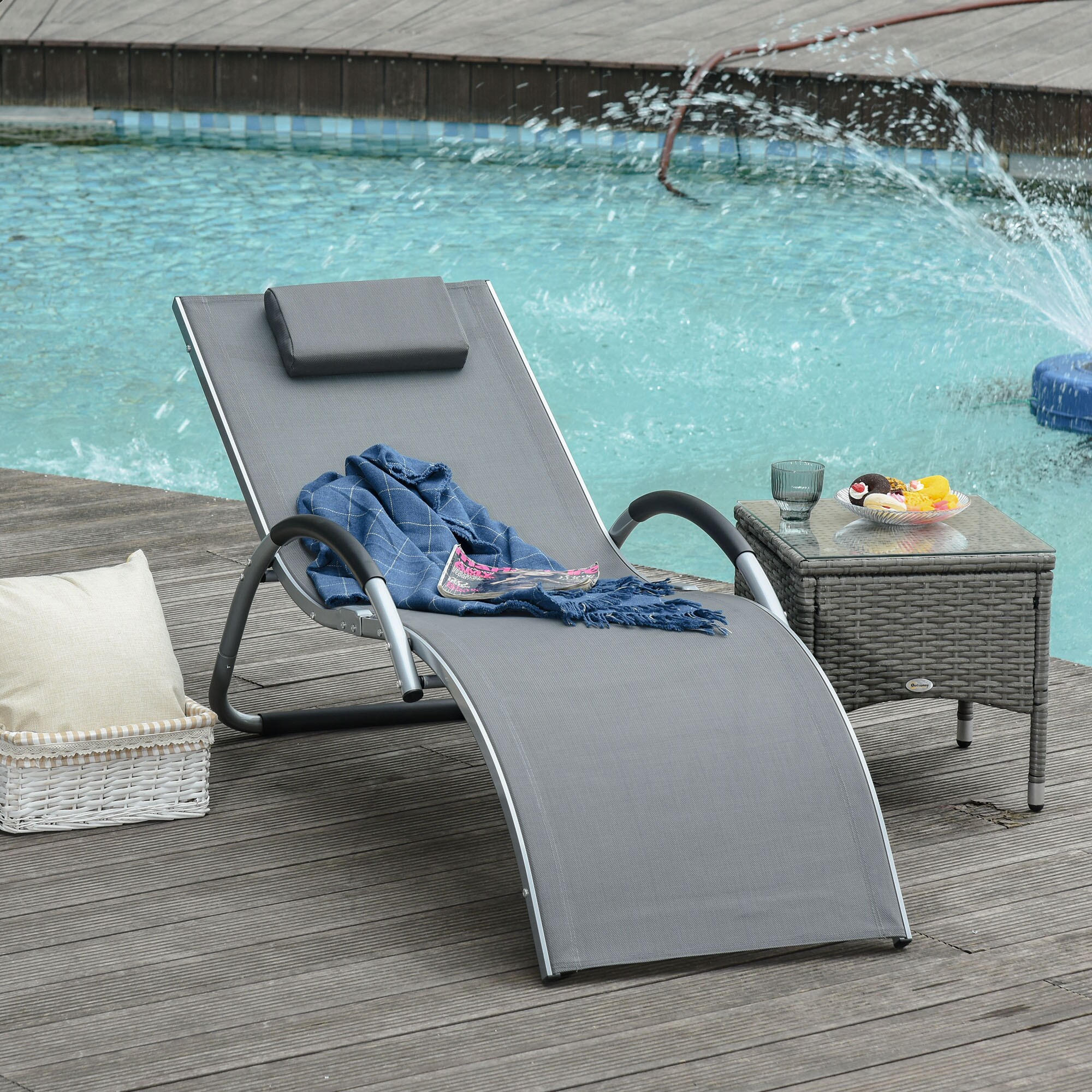 Outsunny Gartenliege mit Kissen 160 x 60 x 65 (LxBxH)