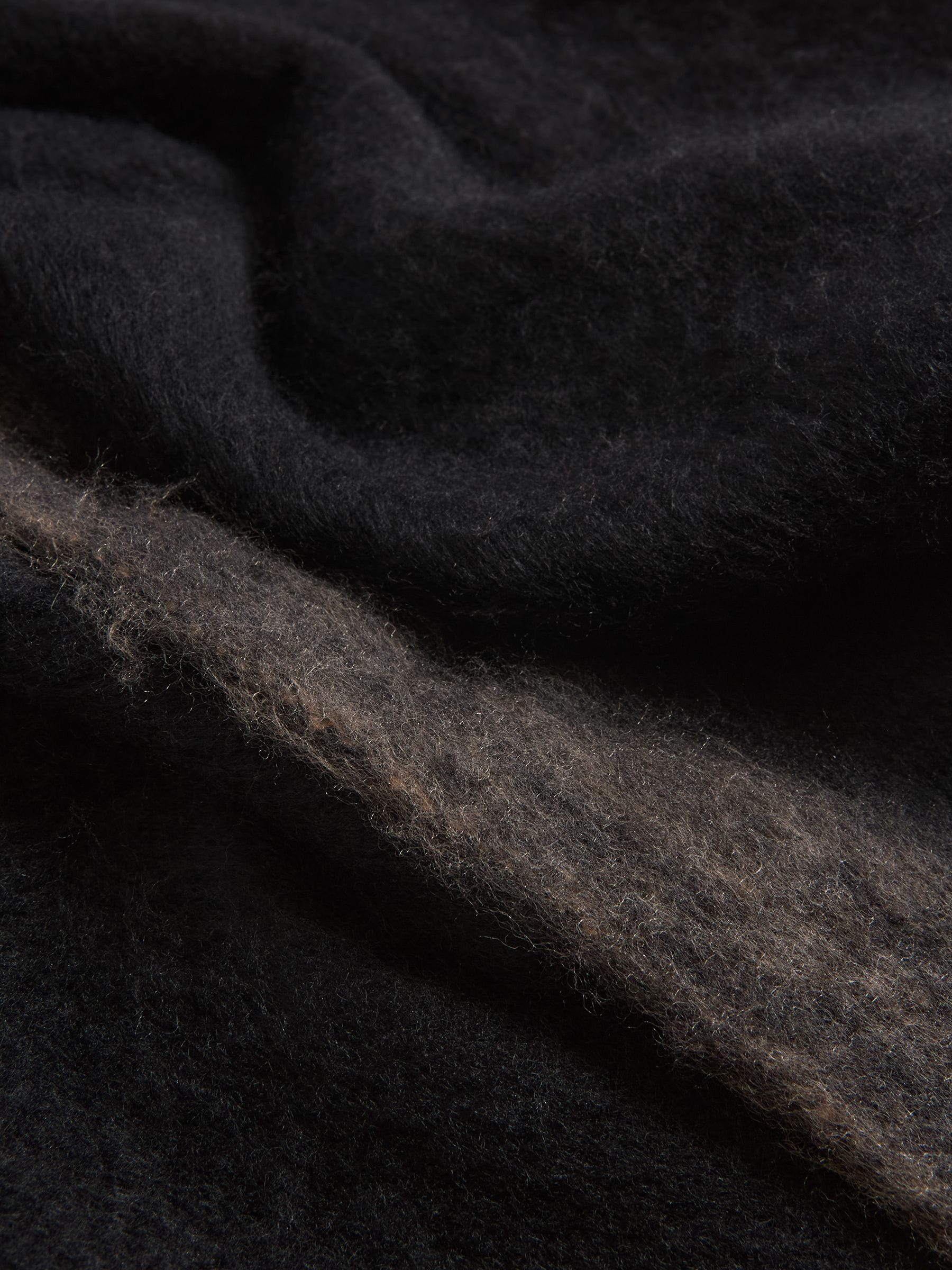 Zwart - Lipsy Cosy geborstelde sjaal